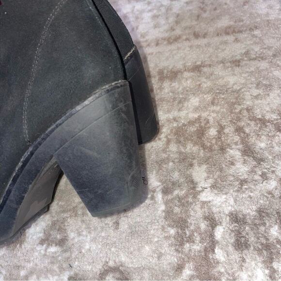 R2 black suede bootie ankle boot lace up block heel SZ 7.5  chunky heel witchy - Picture 3 of 9